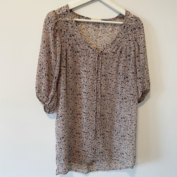 Everly Floral Tunic - Picture 1 of 12